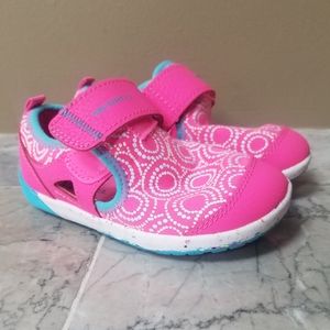 Girls Merrell Velcro Shoes Size 8
